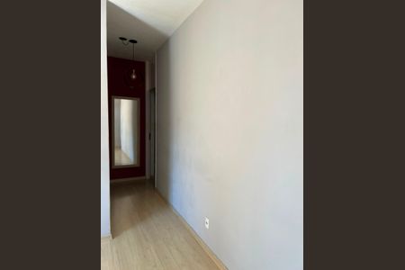 Apartamento para alugar com 72m², 2 quartos e sem vagaCorredor