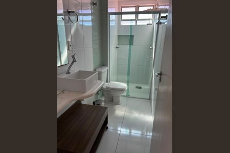 Apartamento para alugar com 72m², 2 quartos e sem vagaBanheiro