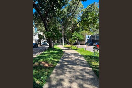 Apartamento para alugar com 72m², 2 quartos e sem vagaÁrea externa