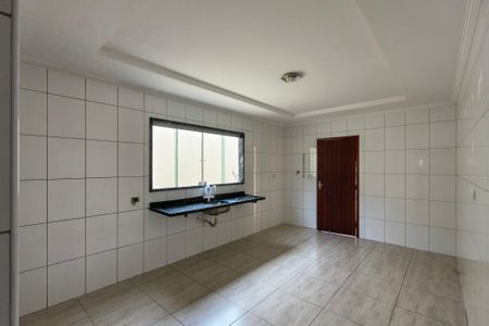 Casa para alugar com 1m², 3 quartos e 2 vagasCozinha 