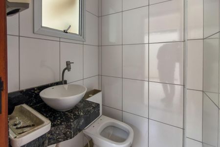 Casa para alugar com 1m², 3 quartos e 2 vagasBanheiro 2 