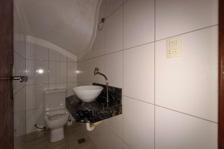 Casa para alugar com 1m², 3 quartos e 2 vagasLavabo 
