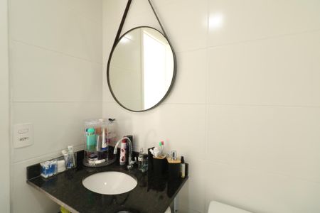 Banheiro de apartamento para alugar com 2 quartos, 50m² em Centro, Diadema