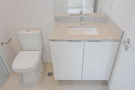 Apartamento para alugar com 62m², 2 quartos e sem vagaBanheiro da Suíte