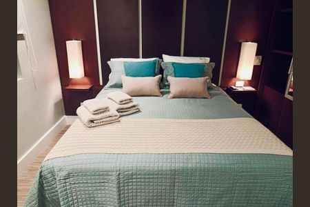 Studio para alugar com 35m², 1 quarto e 1 vaga Studio para alugar com 35m², 1 quarto e 1 vagaSala / Quarto