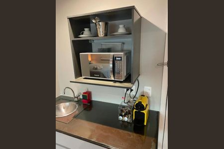 Cozinha de kitnet/studio para alugar com 1 quarto, 35m² em Indianópolis, São Paulo