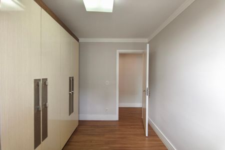 Quarto 1 de apartamento para alugar com 2 quartos, 45m² em Jardim Nova Europa, Campinas