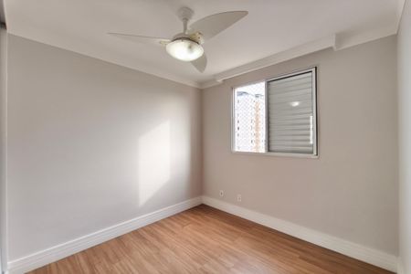 Quarto 2 de apartamento para alugar com 2 quartos, 45m² em Jardim Nova Europa, Campinas