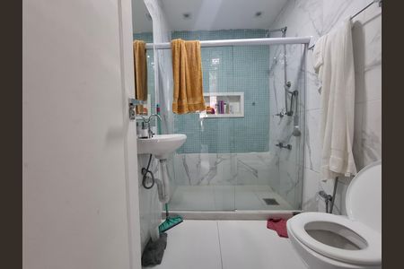 Apartamento para alugar com 72m², 2 quartos e sem vagaBanheiro 