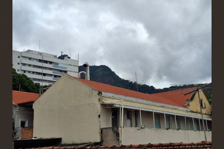Apartamento para alugar com 72m², 2 quartos e sem vagaVista 