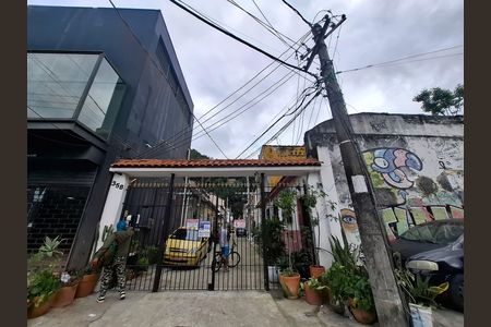 Apartamento para alugar com 72m², 2 quartos e sem vagaFachada 