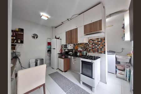 Apartamento para alugar com 72m², 2 quartos e sem vagaCozinha 