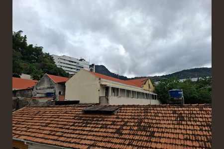 Apartamento para alugar com 72m², 2 quartos e sem vagaVista 