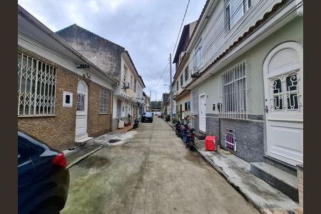 Apartamento para alugar com 72m², 2 quartos e sem vagaFachada 