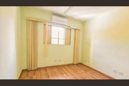 Casa à venda com 4 quartos, 150m² em Vila Sao Francisco (Zona Sul), São Paulo