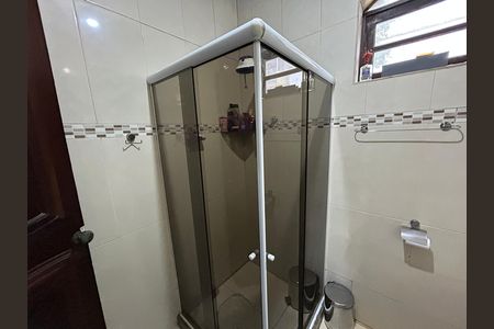 Banheiro de casa para alugar com 3 quartos, 105m² em Anchieta, Nilópolis