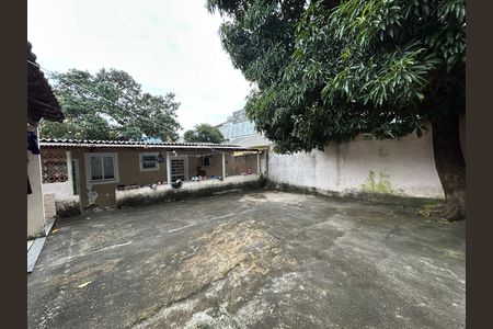 Quintal de casa para alugar com 2 quartos, 52m² em Anchieta, Nilópolis