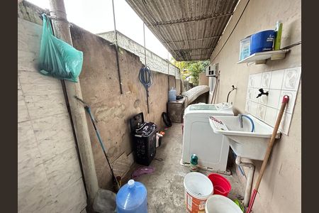 Casa para alugar com 52m², 2 quartos e 1 vagaÁrea de Serviço