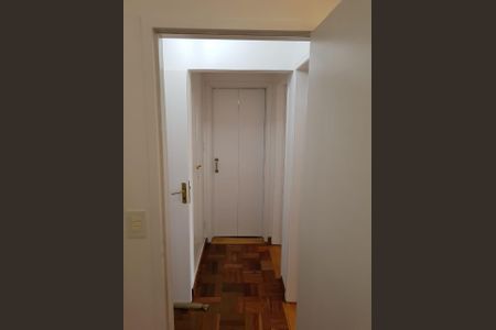 Apartamento à venda com 110m², 3 quartos e 2 vagas Apartamento à venda com 110m², 3 quartos e 2 vagasCorredor