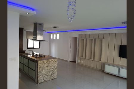 Apartamento à venda com 110m², 3 quartos e 2 vagas Apartamento à venda com 110m², 3 quartos e 2 vagasCozinha