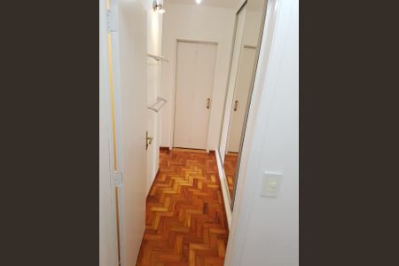 Apartamento à venda com 110m², 3 quartos e 2 vagas Apartamento à venda com 110m², 3 quartos e 2 vagasCorredor