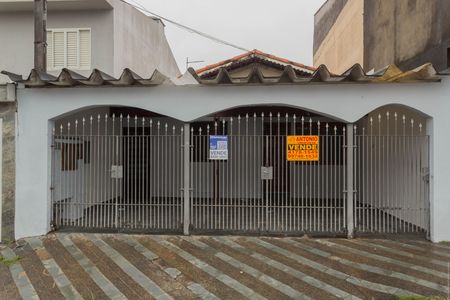 Casa à venda com 91m², 2 quartos e 3 vagasFachada