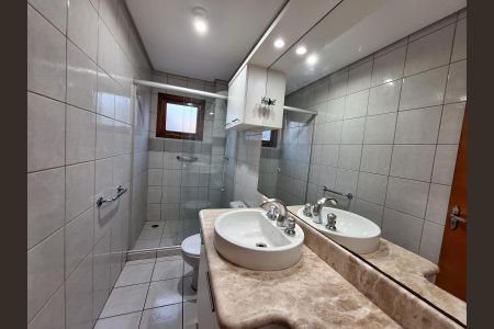 Apartamento para alugar com 77m², 2 quartos e 1 vaga Apartamento para alugar com 77m², 2 quartos e 1 vagaBanheiro da Suíte