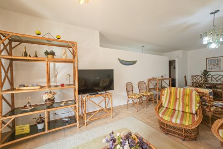 Apartamento para alugar com 169m², 2 quartos e 1 vaga