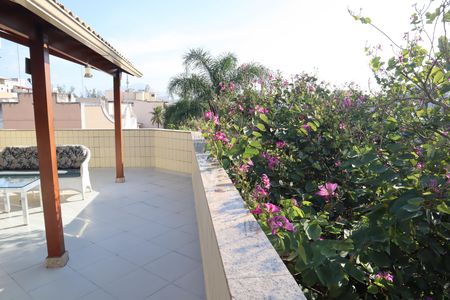 Apartamento à venda com 218m², 3 quartos e 3 vagasAREA EXTERNA