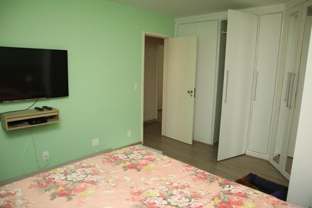 Apartamento à venda com 218m², 3 quartos e 3 vagasQUARTO 2