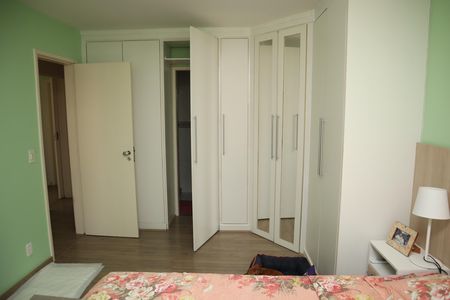 Apartamento à venda com 218m², 3 quartos e 3 vagasQUARTO 2