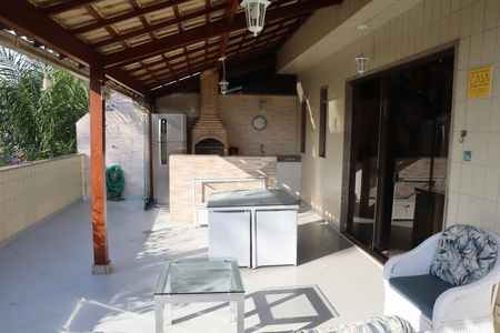 Apartamento à venda com 218m², 3 quartos e 3 vagasAREA EXTERNA