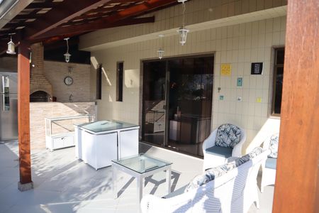 Apartamento à venda com 218m², 3 quartos e 3 vagasAREA EXTERNA