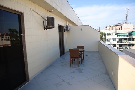 Apartamento à venda com 218m², 3 quartos e 3 vagasAREA EXTERNA