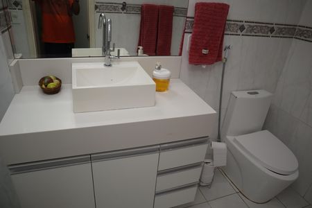 Apartamento à venda com 218m², 3 quartos e 3 vagasBANHEIRO 1