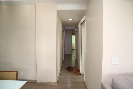 Apartamento à venda com 218m², 3 quartos e 3 vagasCORREDOR