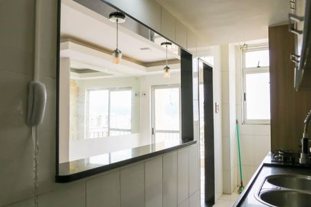 Apartamento à venda com 150m², 2 quartos e 2 vagasCozinha