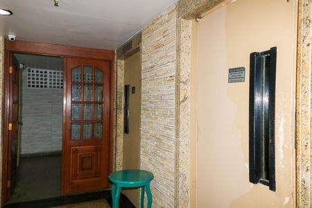 Apartamento à venda com 150m², 2 quartos e 2 vagasPortaria