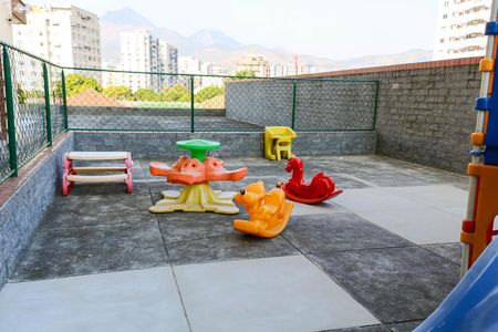 Apartamento à venda com 150m², 2 quartos e 2 vagasÁrea comum - Playground