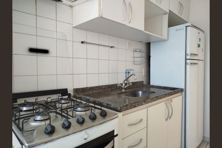 Cozinha de apartamento para alugar com 2 quartos, 48m² em Vila Moreira, São Paulo