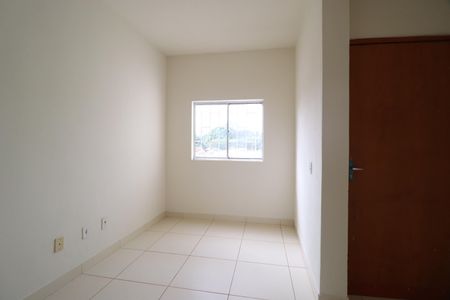 Sala de apartamento para alugar com 2 quartos, 45m² em Jardim Ipanema, Uberlândia
