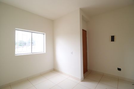Sala de apartamento para alugar com 2 quartos, 45m² em Jardim Ipanema, Uberlândia