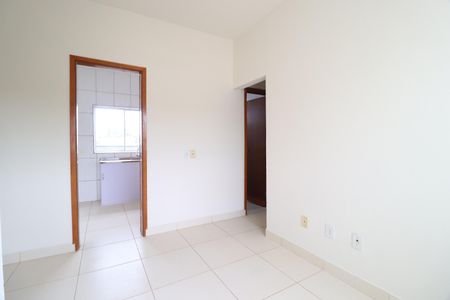 Sala de apartamento para alugar com 2 quartos, 45m² em Jardim Ipanema, Uberlândia