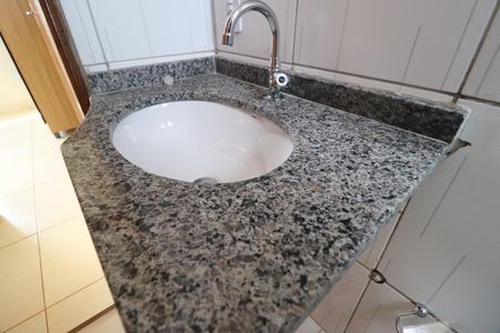Apartamento para alugar com 45m², 2 quartos e 1 vagaBanheiro Social