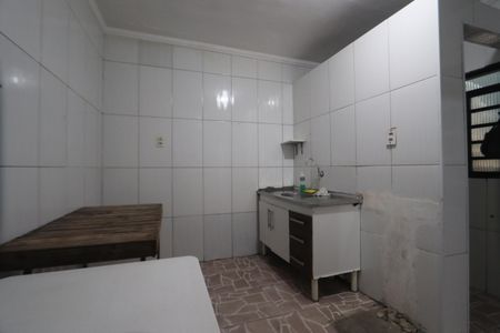 Cozinha de casa para alugar com 1 quarto, 45m² em Jardim Santa Teresinha, São Paulo