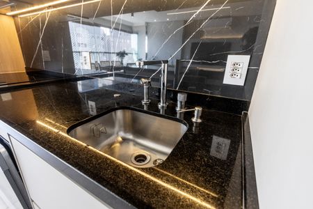 Apartamento para alugar com 80m², 2 quartos e 1 vaga
