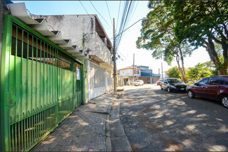 Casa para alugar com 170m², 3 quartos e 1 vaga Casa para alugar com 170m², 3 quartos e 1 vagaFachada