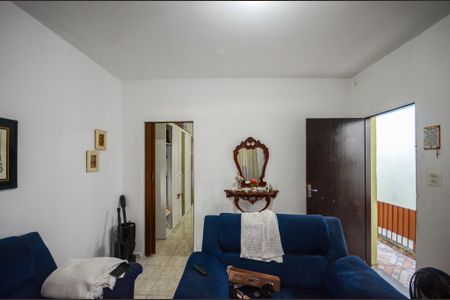 Casa para alugar com 170m², 3 quartos e 1 vaga Casa para alugar com 170m², 3 quartos e 1 vagaSala - Casa 1