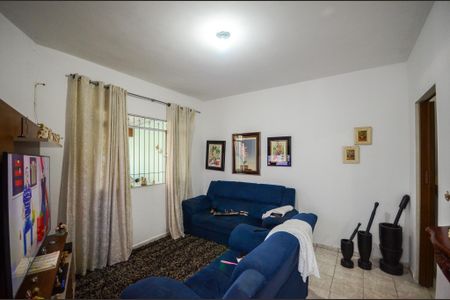 Casa para alugar com 170m², 3 quartos e 1 vaga Casa para alugar com 170m², 3 quartos e 1 vagaSala - Casa 1