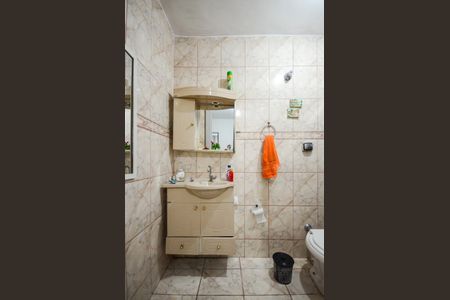 Casa para alugar com 170m², 3 quartos e 1 vaga Casa para alugar com 170m², 3 quartos e 1 vagaSuíte - Banheiro - Casa 1